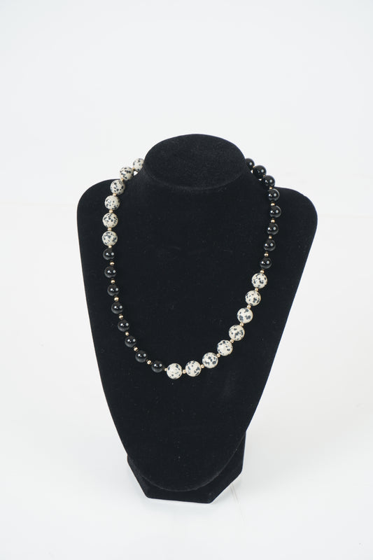 COLLAR CUENTAS DALMATA