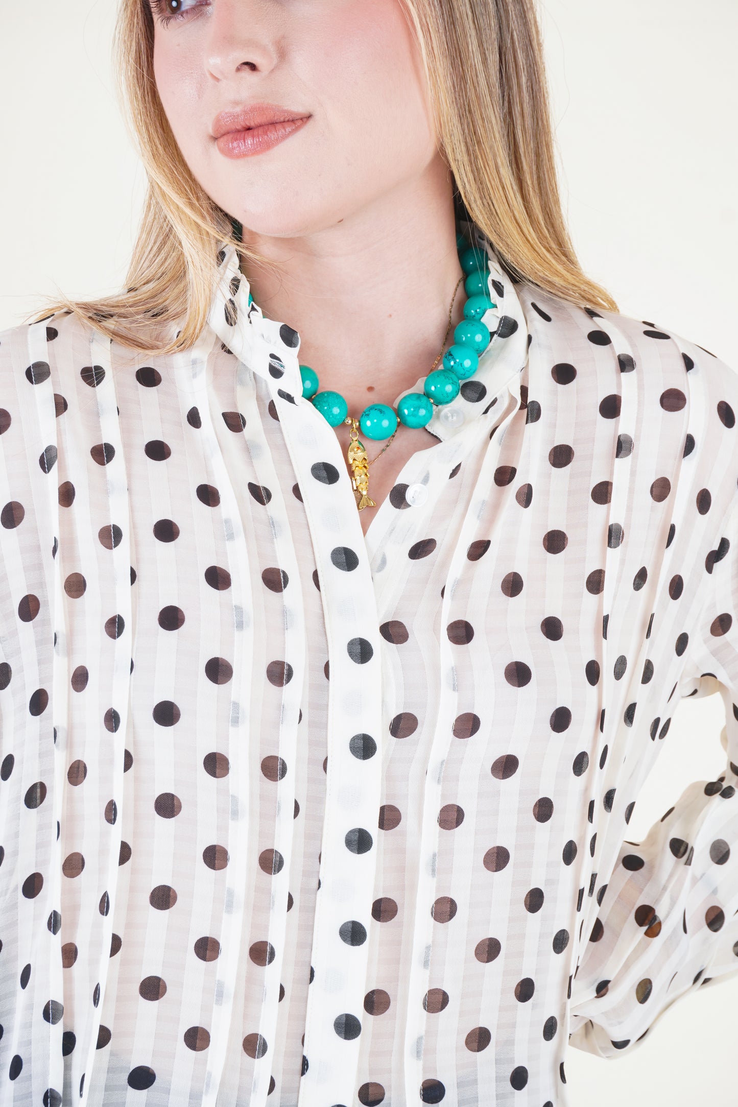 BLUSA PUNTOS BLANCA