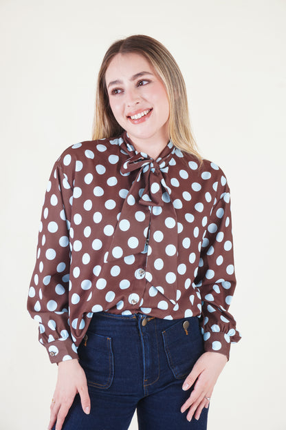 BLUSA PUNTOS CHOCOLATE
