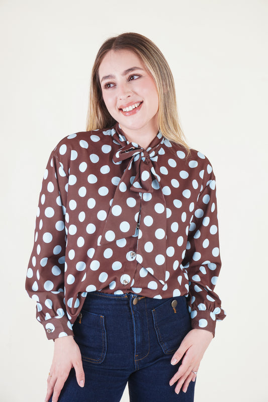 BLUSA PUNTOS CHOCOLATE