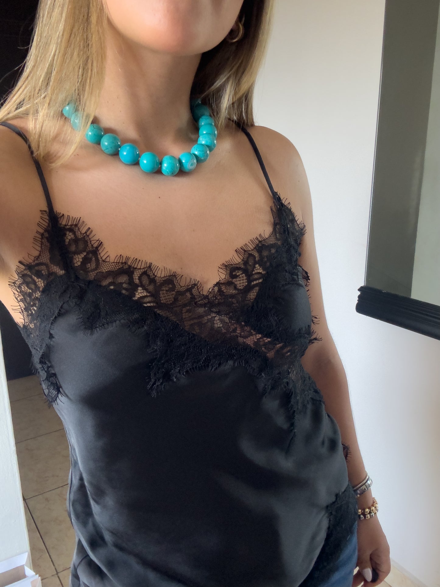 TOP SATIN NEGRO