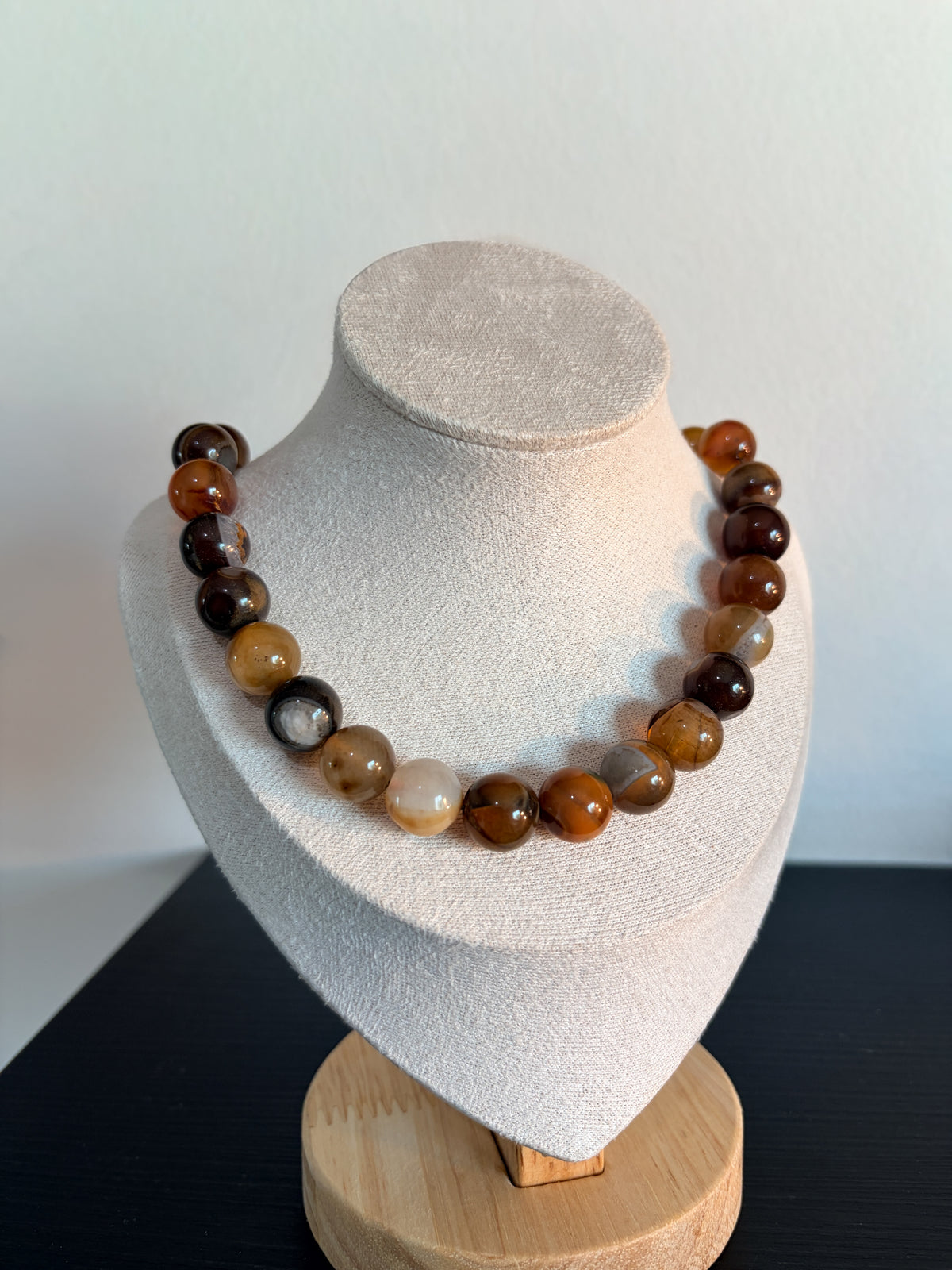COLLAR