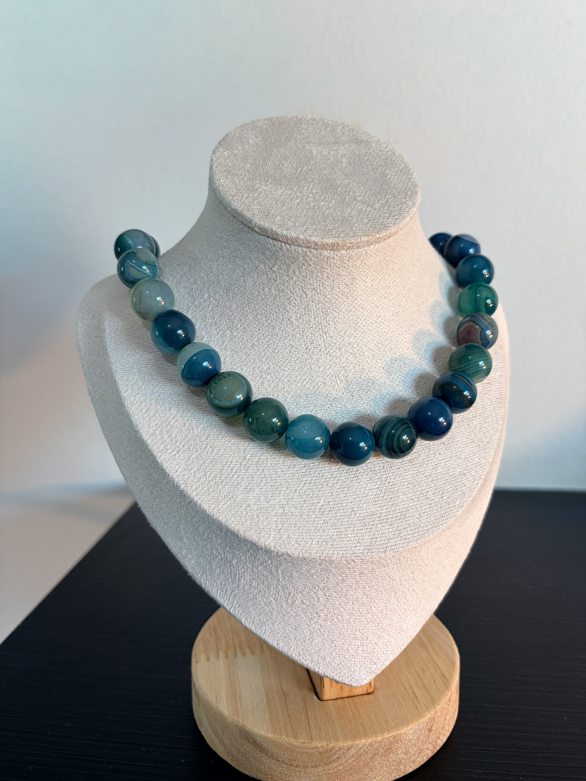 COLLAR