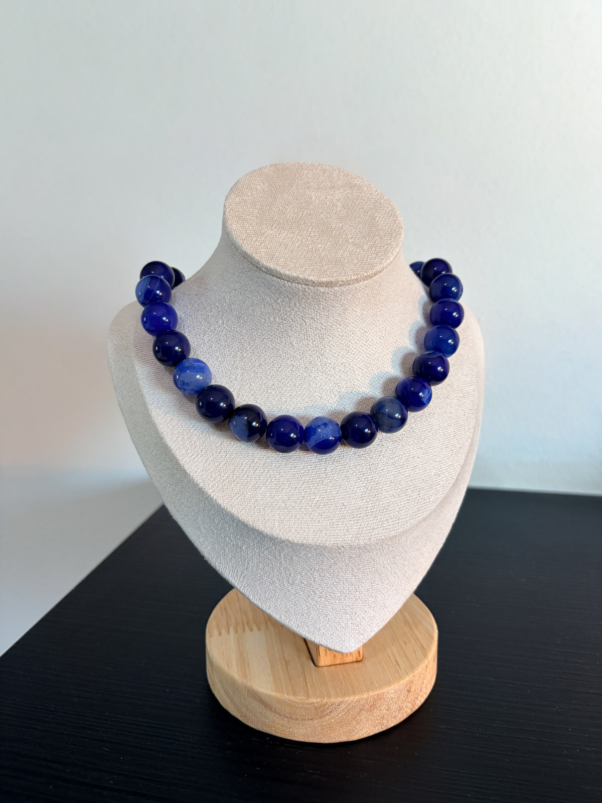 COLLAR