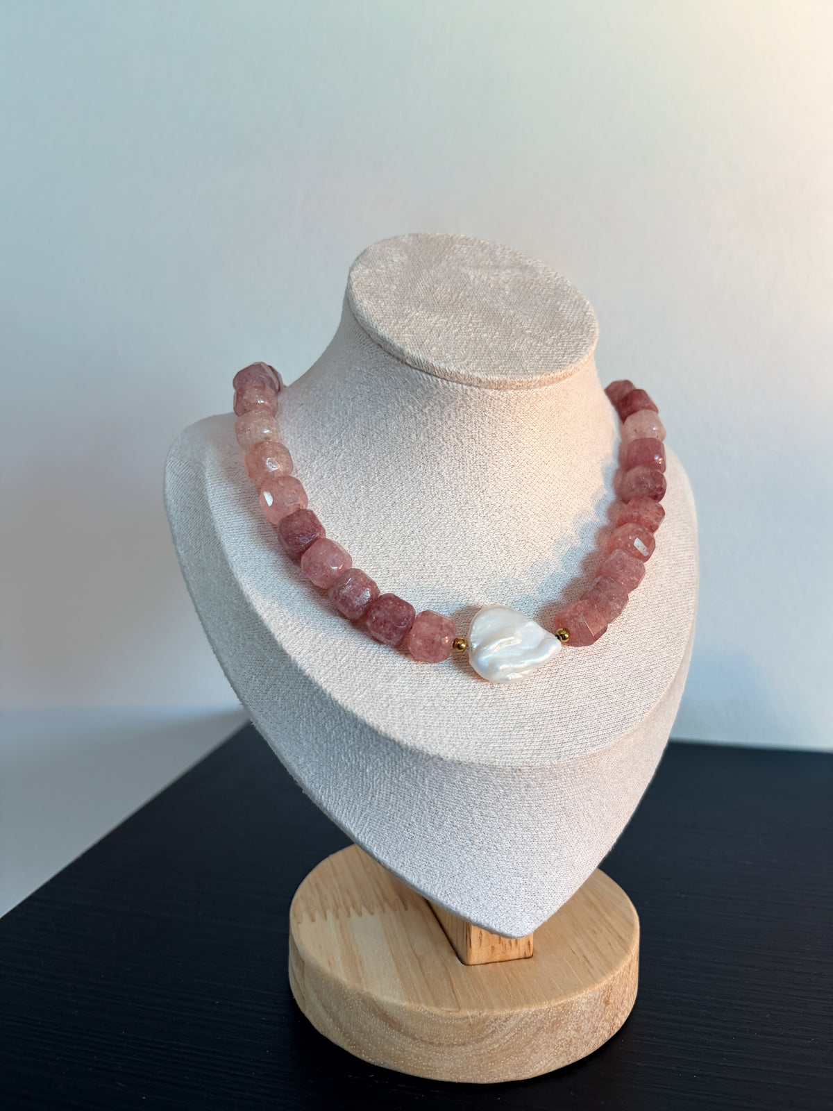 COLLAR