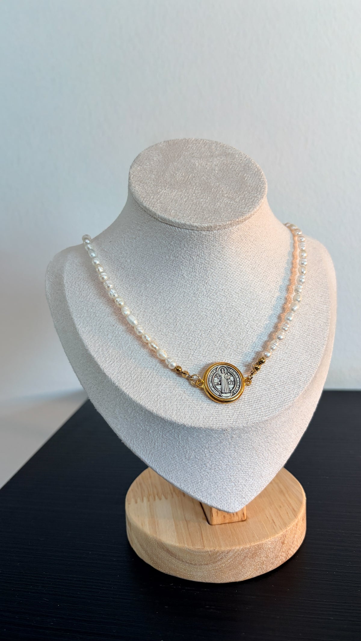 COLLAR